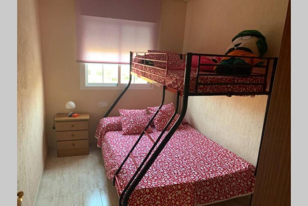 Apartamento 3 dormitorios en la playa de Almeria. Roquetas de Mar Exterior foto